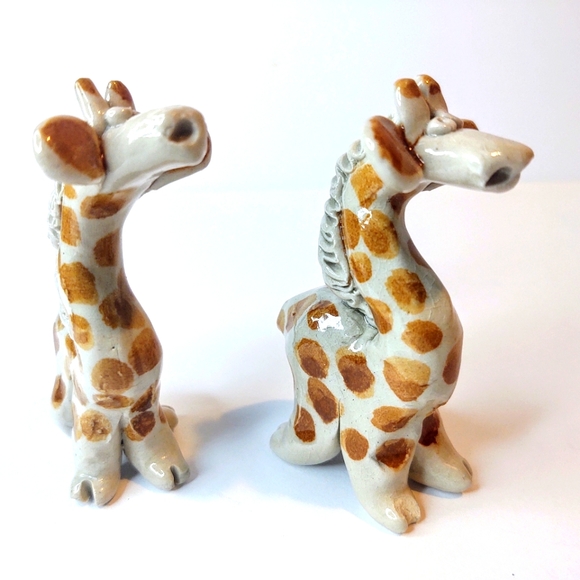 Set of 2 Handmade Clay Giraffe's Nursery Collector - Picture 12 of 13
